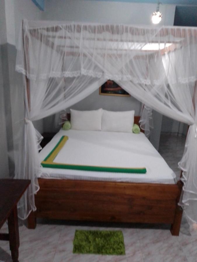 Green Park Safari House & Eco Tree House Udawalawe Exterior foto