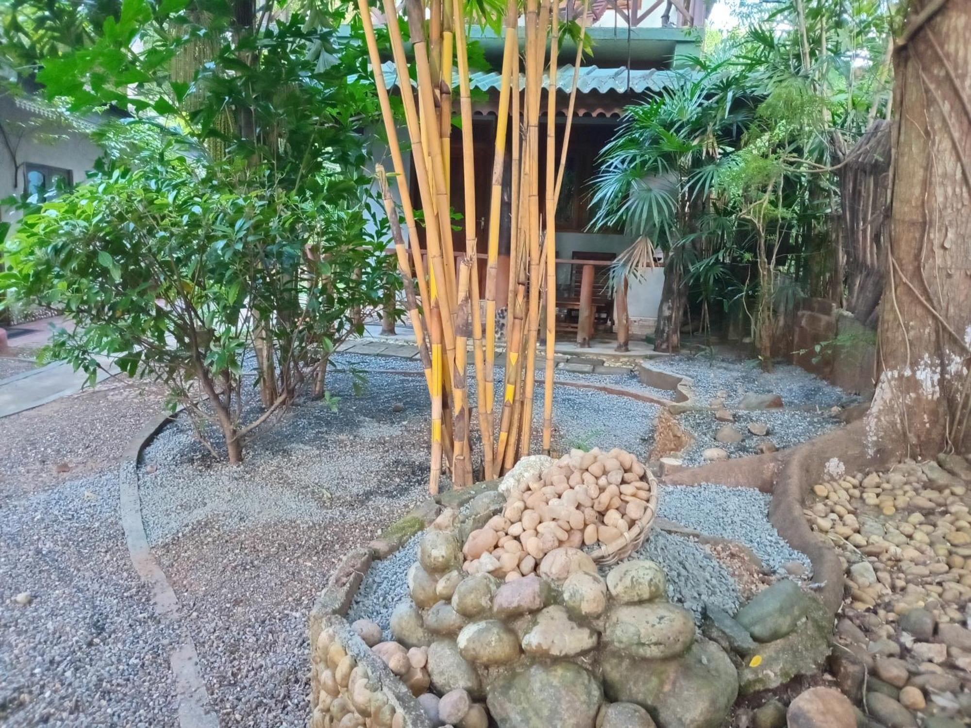 Green Park Safari House & Eco Tree House Udawalawe Exterior foto